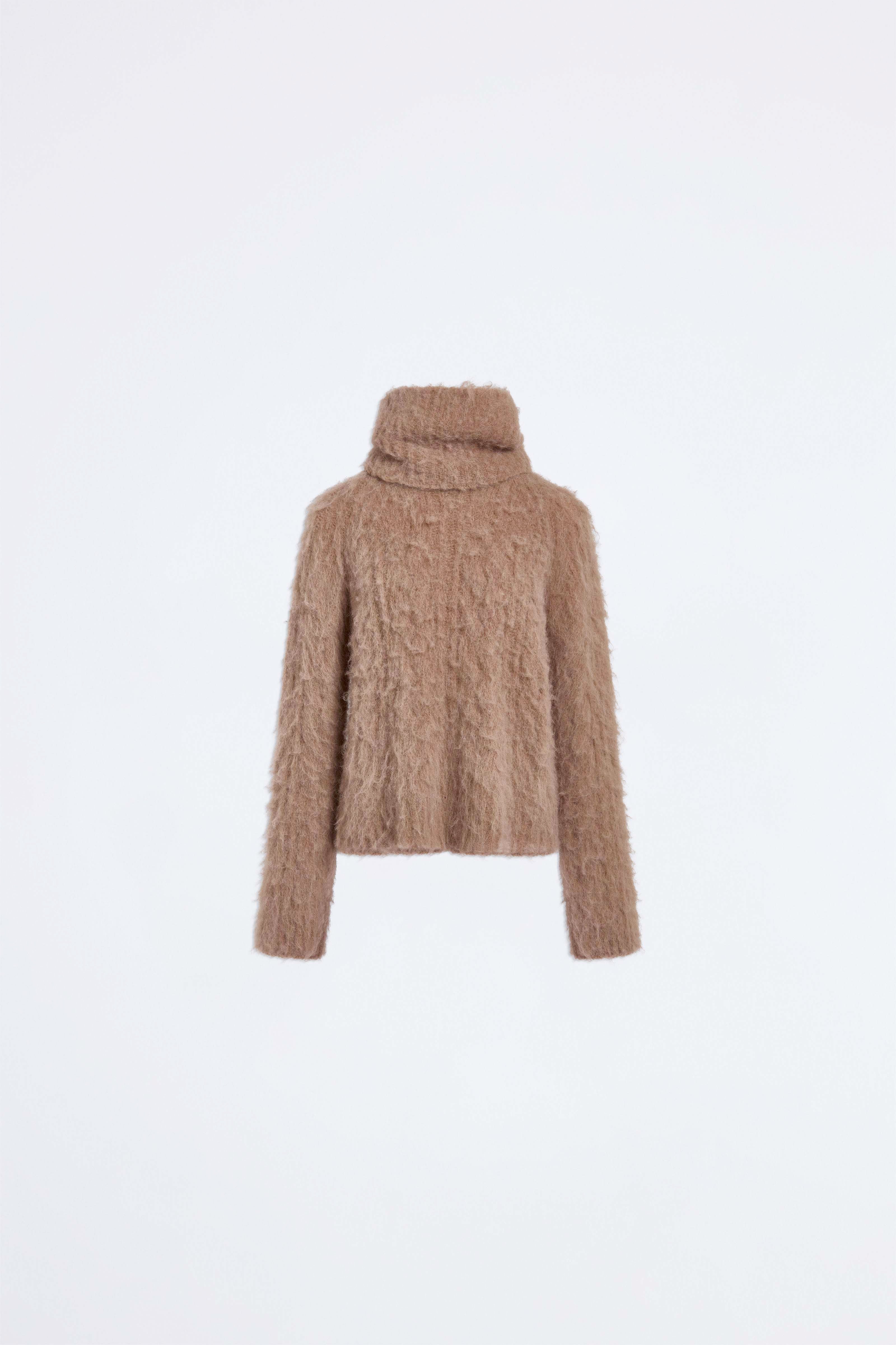 MAGLIA-CLELIA