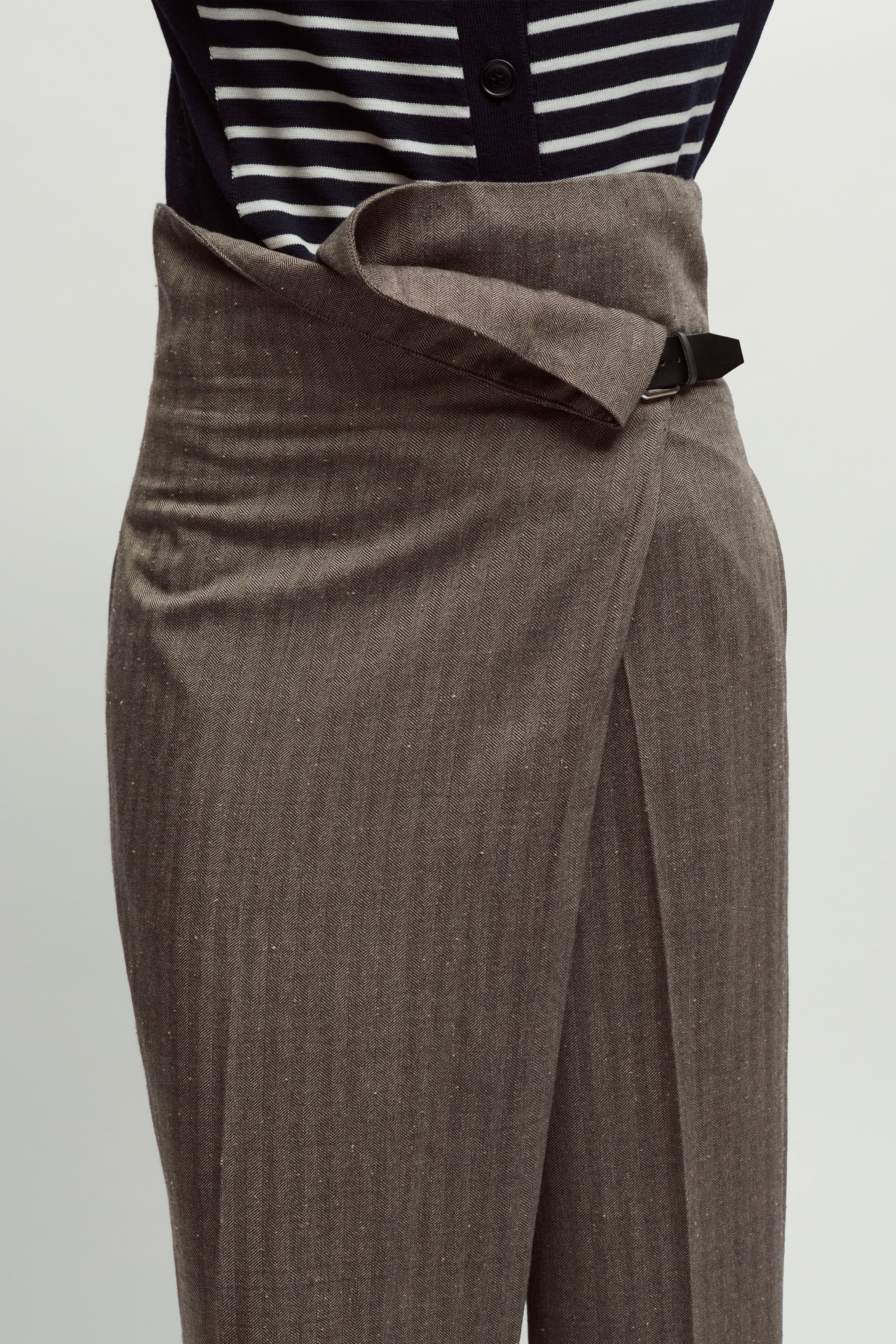 PANTALONE-MONTY